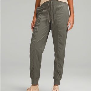 LULULEMON dance studio joggers